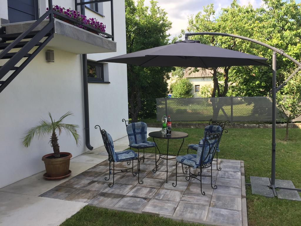 Apartmani Mila Laktaši Oda fotoğraf